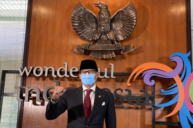 Menteri Pariwisata dan Ekonomi Kreatif, Sandiaga Uno
