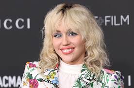 Fakta-Fakta Unik Mengenai Miley Cyrus