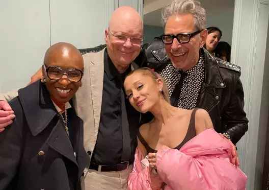 ariana grande terbaru