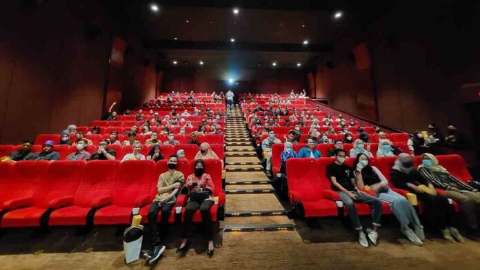 Daftar 8 Film Bioskop Pilihan Bulan April 2023, Ada Jin & Jun!